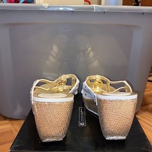 Baby phat low heel shoe size 10m